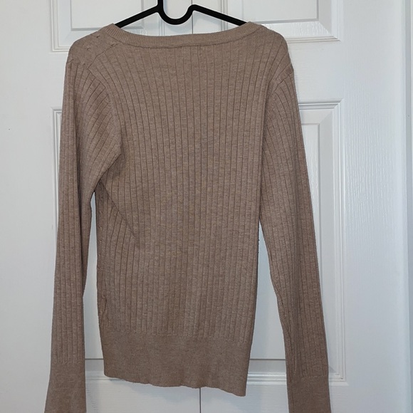 LIGHT BROWN V NECK CABLE KNIT SWEATER - Picture 3 of 5